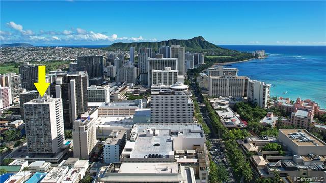 Great location in the center of Waikiki. Surrounded by shopping - Beach Condo for sale in Honolulu, Hawaii on Beachhouse.com