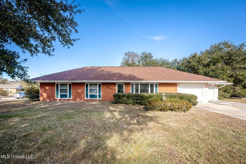 Here it is.... charming home located in the highly desirable - Beach Home for sale in Ocean Springs, Mississippi on Beachhouse.com