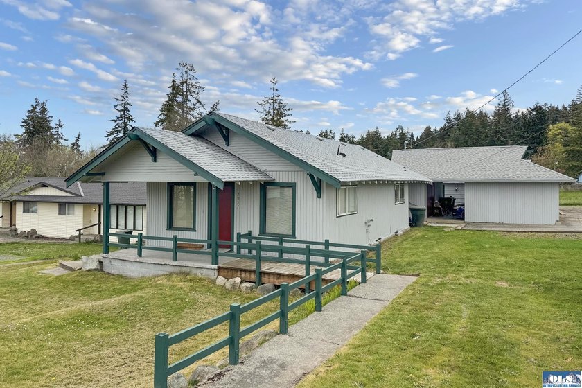 Exceptional investment opportunity with two well-cared-for homes - Beach Lot for sale in Port Angeles, Washington on Beachhouse.com
