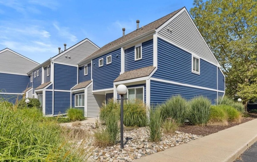 Gorgeous updated and remodeled Condo overlooking the Black River - Beach Condo for sale in South Haven, Michigan on Beachhouse.com