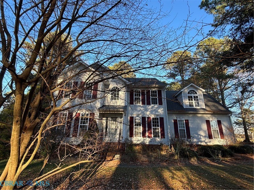 You'll want to see this home, built in 2007 1 owner with many - Beach Home for sale in West Point, Virginia on Beachhouse.com