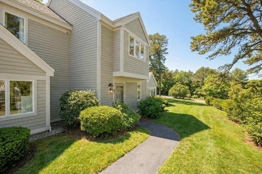 Welcome to this beautifully updated 2 bedroom, 1.5 bath - Beach Condo for sale in Brewster, Massachusetts on Beachhouse.com