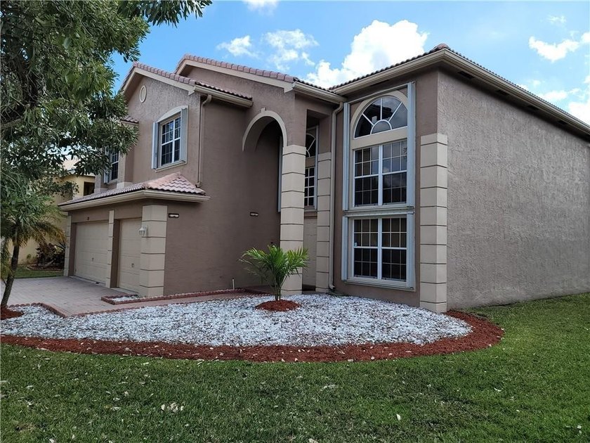 WELCOME TO YOUR DREAM HOME IN THE HIGHLY SOUGHT AFTER SILVER - Beach Home for sale in Miramar, Florida on Beachhouse.com