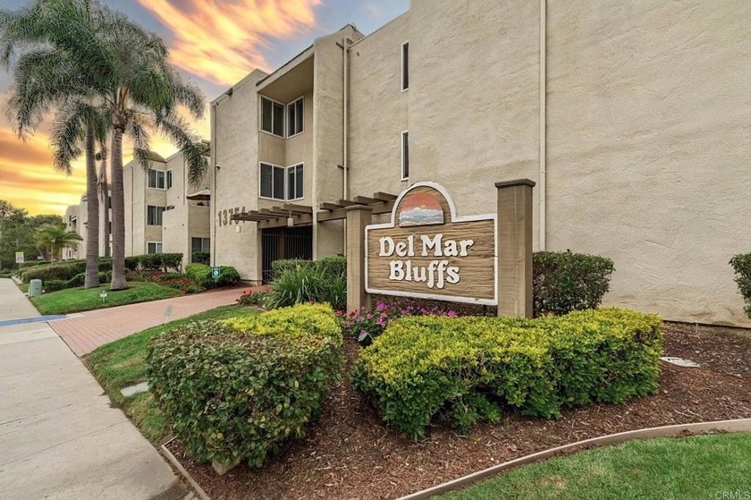 Excellent opportunity in Del Mar! Customize this top-floor - Beach Condo for sale in Del Mar, California on Beachhouse.com