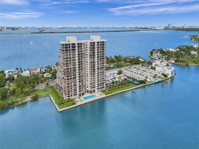 Indulge in Upscale Living: Breathtaking water & city views - Beach Condo for sale in Miami, Florida on Beachhouse.com