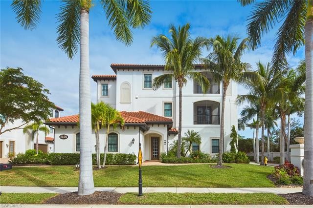 C13503 -Welcome to your dream condo! This stunning residence - Beach Condo for sale in Bonita Springs, Florida on Beachhouse.com