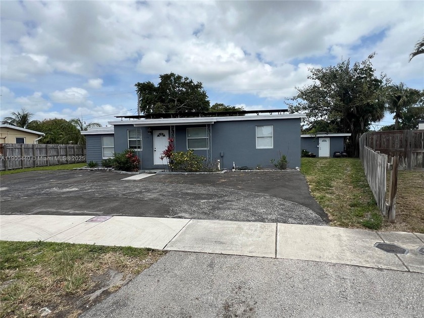 Income-Producing Property with Legal Living Efficiency powered - Beach Home for sale in Pompano Beach, Florida on Beachhouse.com