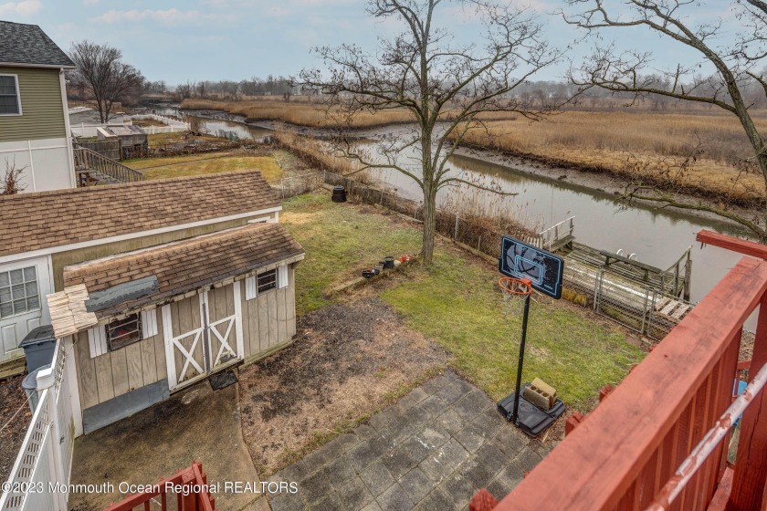 Waterfront for under $400,000. Welcome home to your new - Beach Home for sale in Keansburg, New Jersey on Beachhouse.com
