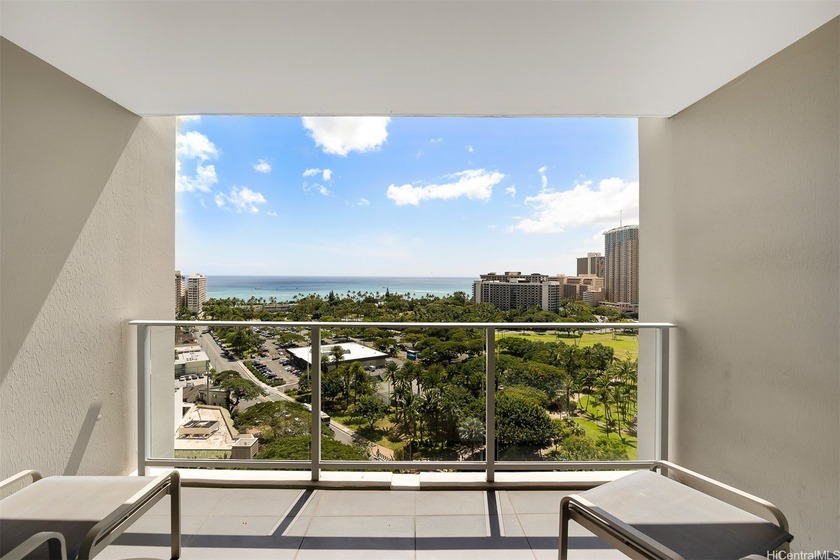 This is the finest and most prestigious hotel condominium in - Beach Condo for sale in Honolulu, Hawaii on Beachhouse.com