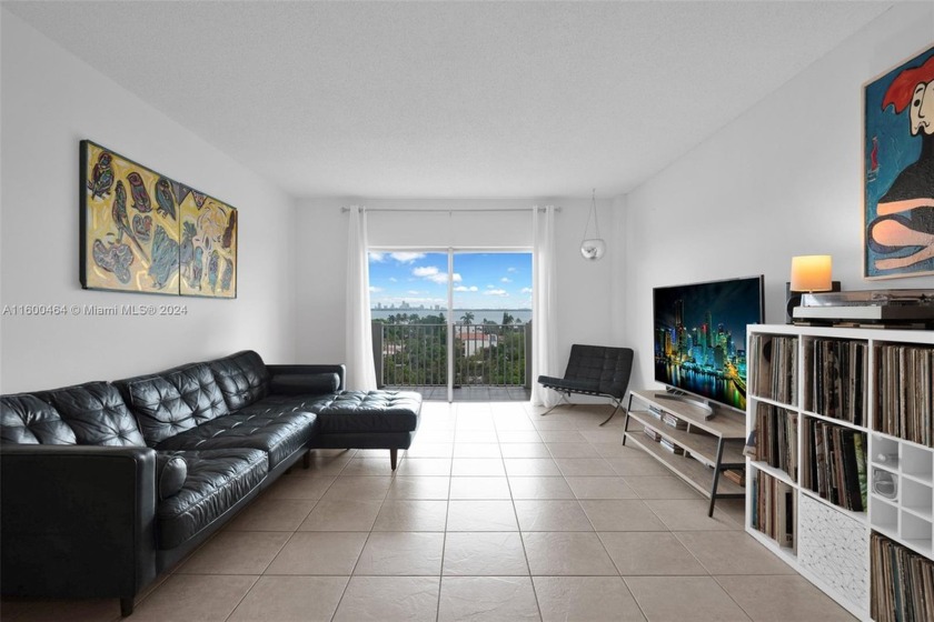 Spectacular Miami views await in this 7th-floor corner unit in - Beach Condo for sale in North Bay Village, Florida on Beachhouse.com