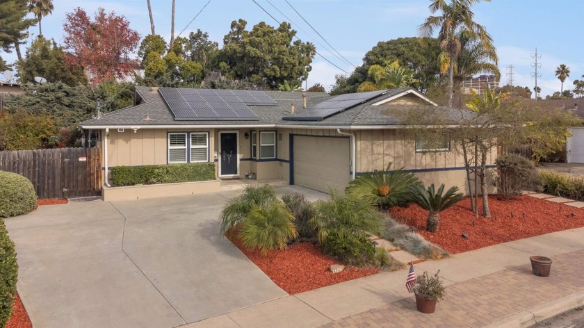 Discover this beautifully updated 3-bed, 2-bath home in - Beach Home for sale in San Diego, California on Beachhouse.com