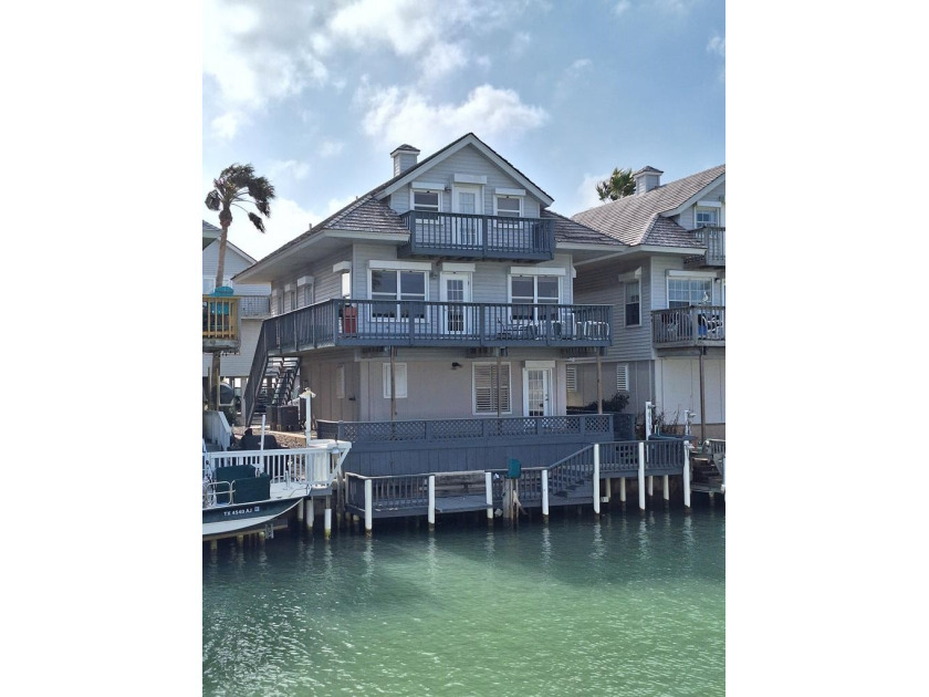 Looking for a stand-alone vacation home in an amenity rich - Beach Home for sale in Port Isabel, Texas on Beachhouse.com