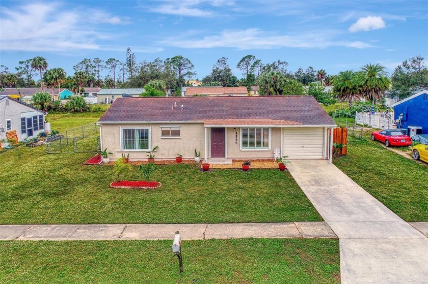 Welcome to your future furnished home, a delightful 2-bedroom - Beach Home for sale in North Port, Florida on Beachhouse.com