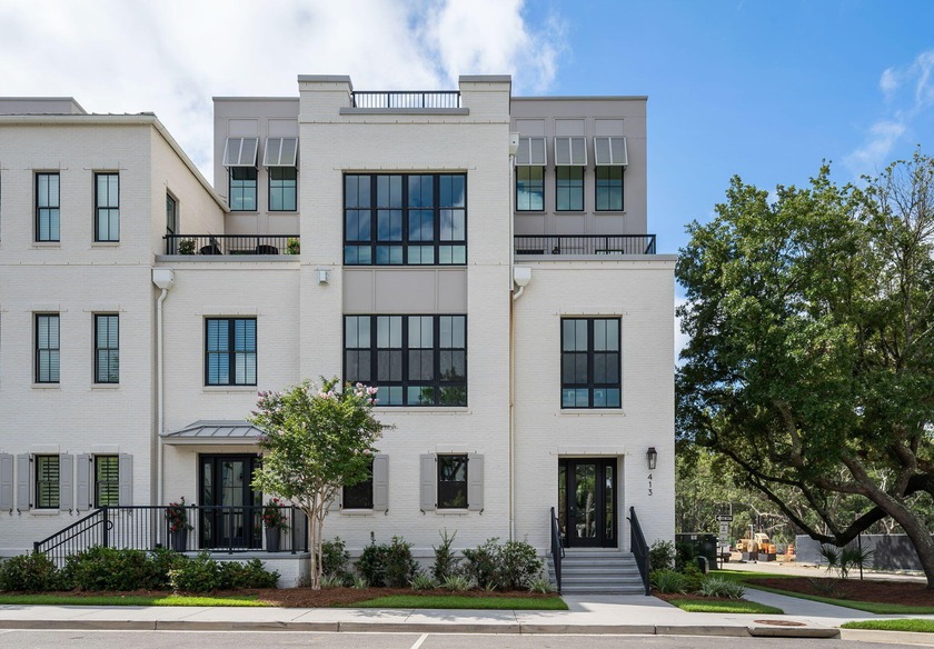 This stunning, corner unit, 3 bedroom, 3.5 bath townhome is - Beach Condo for sale in Charleston, South Carolina on Beachhouse.com