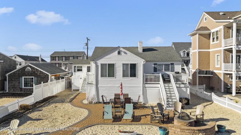 Lowest priced elevated waterfront property in Brick! Nice - Beach Home for sale in Brick, New Jersey on Beachhouse.com