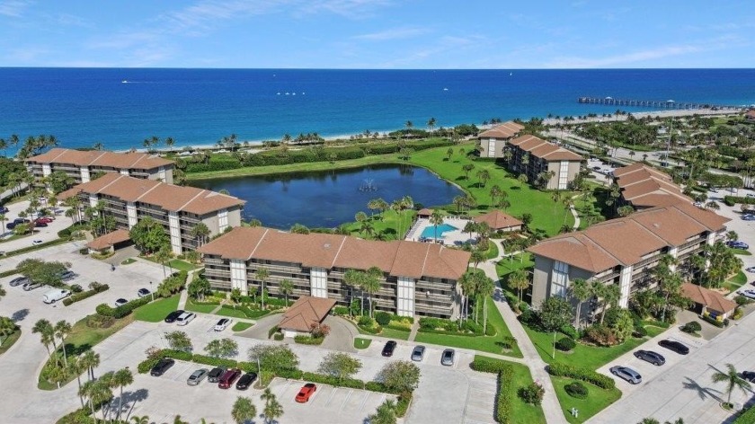 Oceanfront condo with direct ocean views! Completely remodeled - Beach Condo for sale in Jupiter, Florida on Beachhouse.com