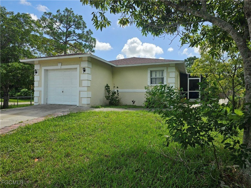 This charming 3 bedroom, 2 bathroom is located in East Naples - Beach Home for sale in Naples, Florida on Beachhouse.com