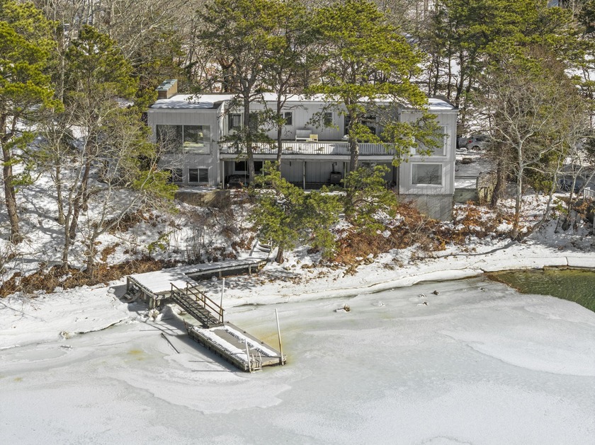 Welcome home to 36 Little Neck Lane, a stunning single-family - Beach Home for sale in Mashpee, Massachusetts on Beachhouse.com