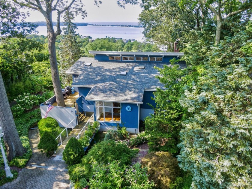 Perched high above the Long Island Sound, this stunning - Beach Home for sale in Northport, New York on Beachhouse.com