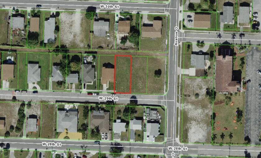 Vacant lot with .13 acres zoned single-family. Centrally located - Beach Lot for sale in Riviera Beach, Florida on Beachhouse.com