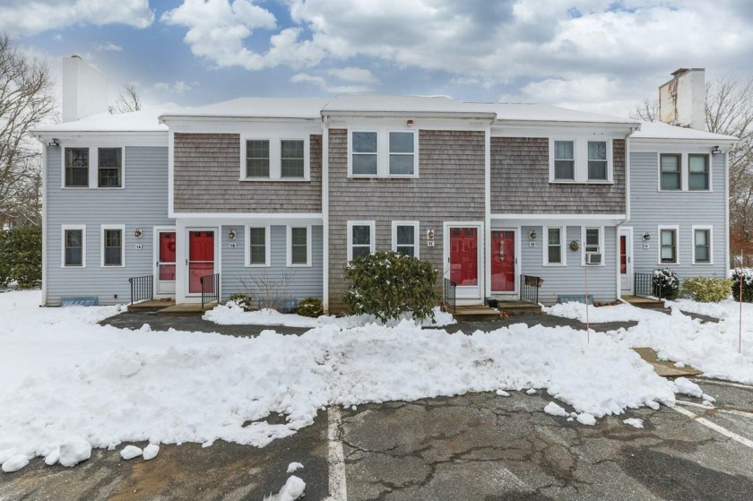Coastal charm meets modern comfort in this stunning townhouse in - Beach Condo for sale in Mashpee, Massachusetts on Beachhouse.com