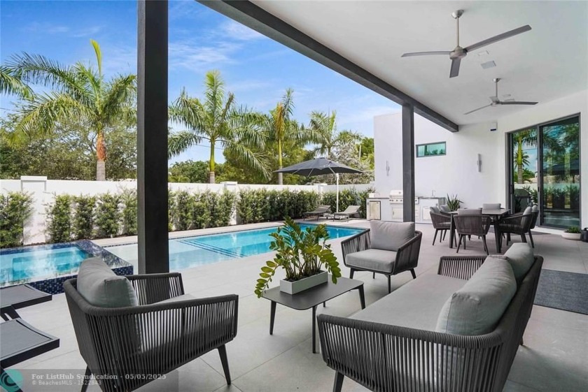 Completed in 2024, this luxurious modern estate at 300 NE 21st - Beach Home for sale in Wilton Manors, Florida on Beachhouse.com