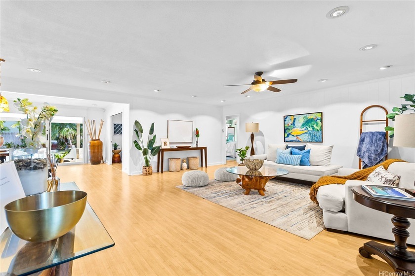 This spacious single-level home offers refined island living - Beach Home for sale in Kailua, Hawaii on Beachhouse.com