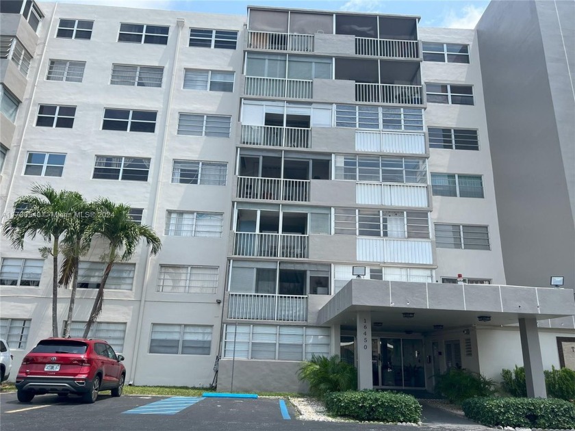 SO much VALUE! This 1137SF corner unit 2BR, 2BA condo w/low $298 - Beach Condo for sale in North Miami Beach, Florida on Beachhouse.com