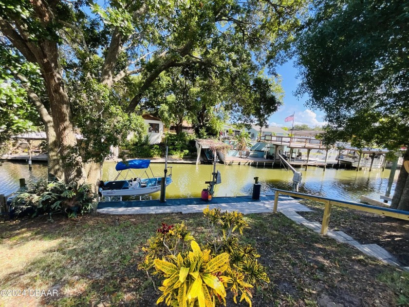 THIS UNIQUE HOME W/NO HOA IS PARADISE FOR FISHING, SHRIMPING - Beach Home for sale in Oak Hill, Florida on Beachhouse.com