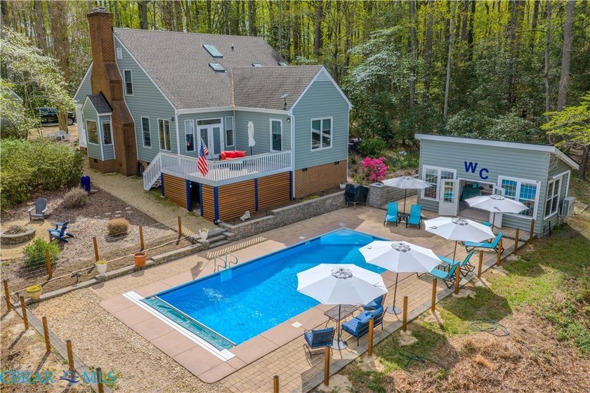 Wilton Creek - 3.40 acre private waterfront point with over 700' - Beach Home for sale in Hartfield, Virginia on Beachhouse.com