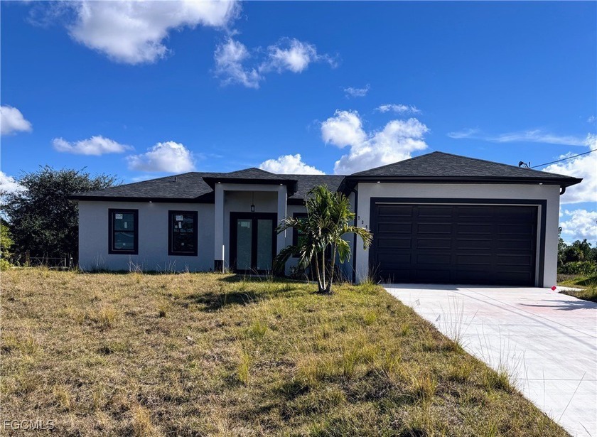 PRICE UPDATED! We will Consider Home to Sell Contingencies. !! - Beach Home for sale in Lehigh Acres, Florida on Beachhouse.com