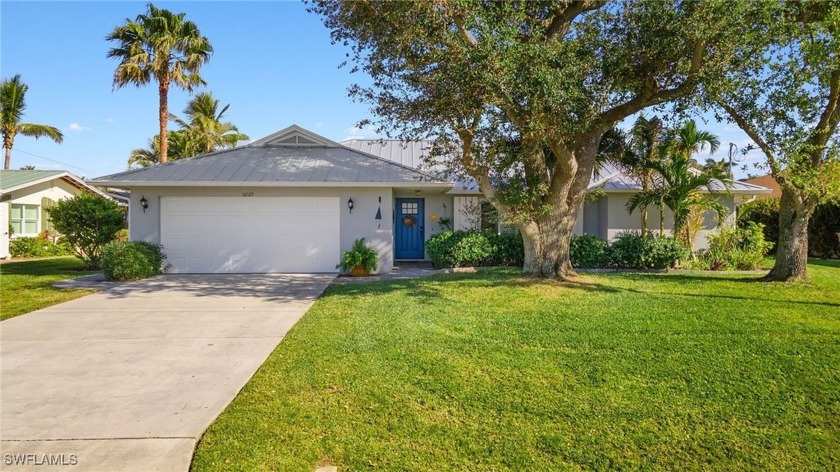 Boaters DREAM!!! Beautifully remodeled Direct Gulf sailboat - Beach Home for sale in Cape Coral, Florida on Beachhouse.com