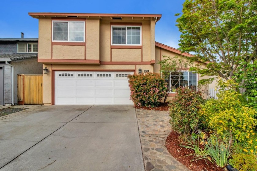 Welcome to this beautiful, move-in ready home located at the end - Beach Home for sale in San Jose, California on Beachhouse.com
