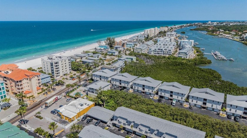 WELCOME TO PARADISE!!No milestone inspection required, no rental - Beach Condo for sale in Indian Shores, Florida on Beachhouse.com