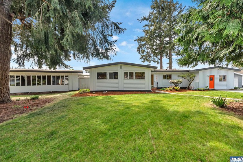 Mid Century Modern Sunland Home -Designed to last.1962 - Beach Home for sale in Sequim, Washington on Beachhouse.com