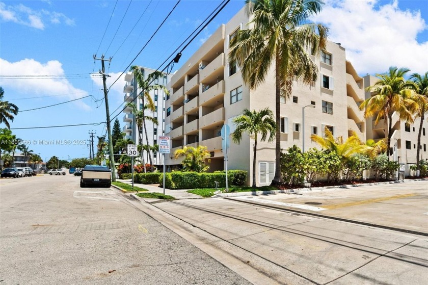 Spacious 2 bed / 2 bath condo in the heart of North Beach. This - Beach Condo for sale in Miami Beach, Florida on Beachhouse.com