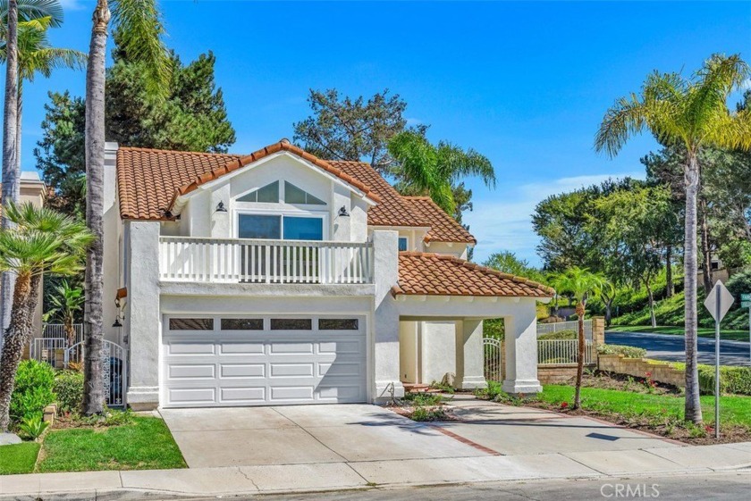 Welcome to Sunrise Ridge. This beautifully remodeled 5-bedroom - Beach Home for sale in Mission Viejo, California on Beachhouse.com