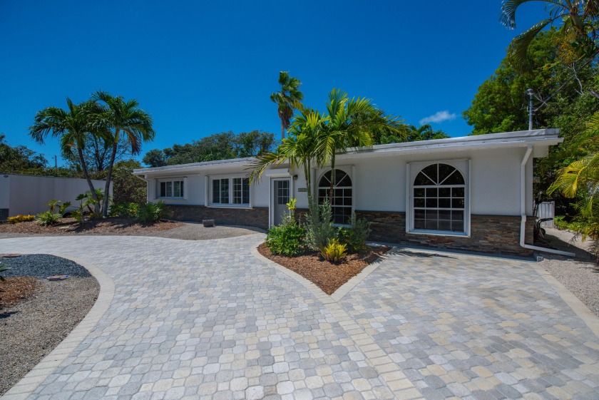 Welcome to your own Tropical Oasis!! This secluded 3 bedroom 2 - Beach Home for sale in Big Pine Key, Florida on Beachhouse.com