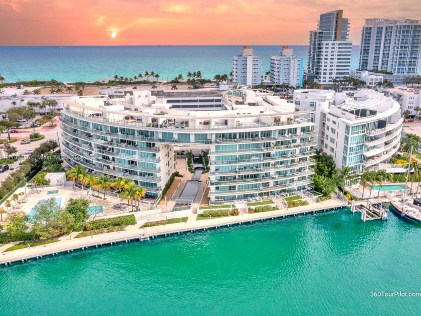 INCREDIBLE DIRECT BAY VIEW, INSPIRED BY ITALY'S CENTURY OLD CAPO - Beach Condo for sale in Miami Beach, Florida on Beachhouse.com