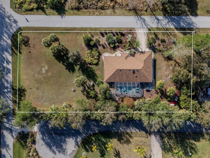 TRIPLE LOT! Beautifully updated 3 bedroom, 2 bath, 2-car garage - Beach Home for sale in Punta Gorda, Florida on Beachhouse.com