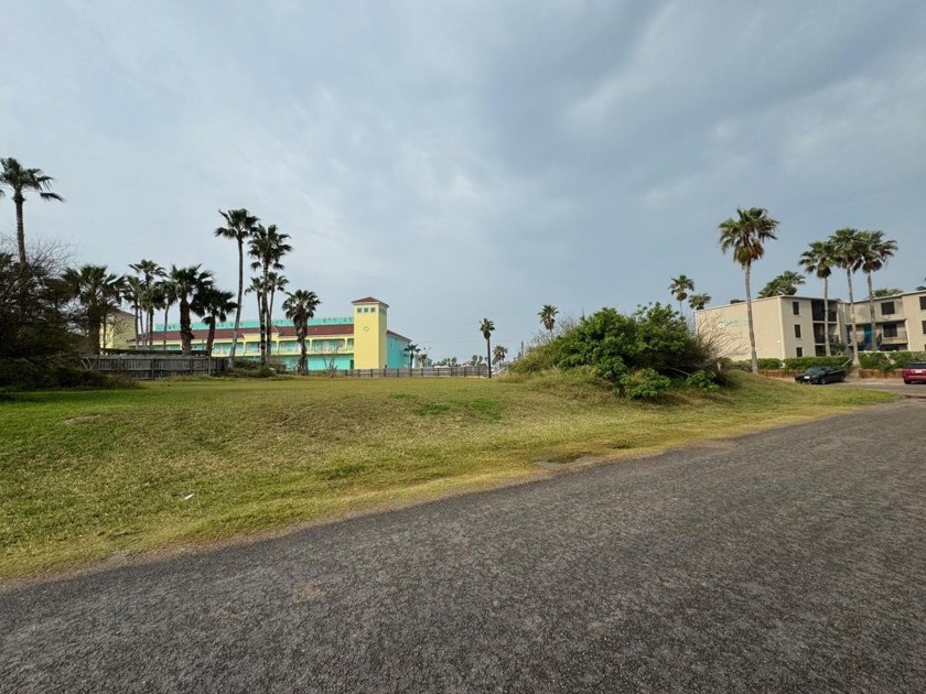 This large lot is 0.63 acres and is zoned residential.  Perfect - Beach Lot for sale in South Padre Island, Texas on Beachhouse.com