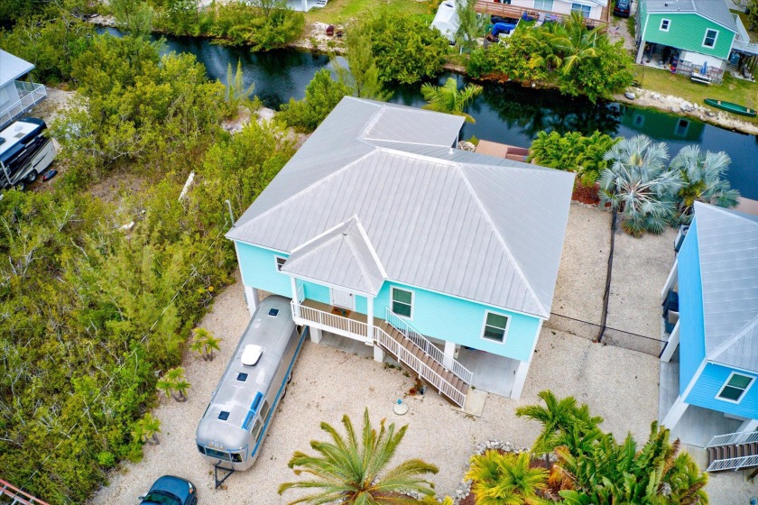 This island gem has everything you could want in a low - Beach Home for sale in Ramrod Key, Florida on Beachhouse.com