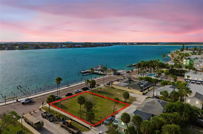 A truly rare offering in the heart of historic - Beach Lot for sale in ST Pete Beach, Florida on Beachhouse.com