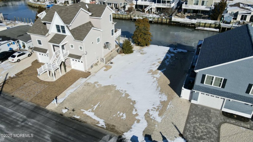 *BEACH HAVEN WEST VACANT WATERFRONT LOT* This prime waterfront - Beach Lot for sale in Beach Haven West, New Jersey on Beachhouse.com