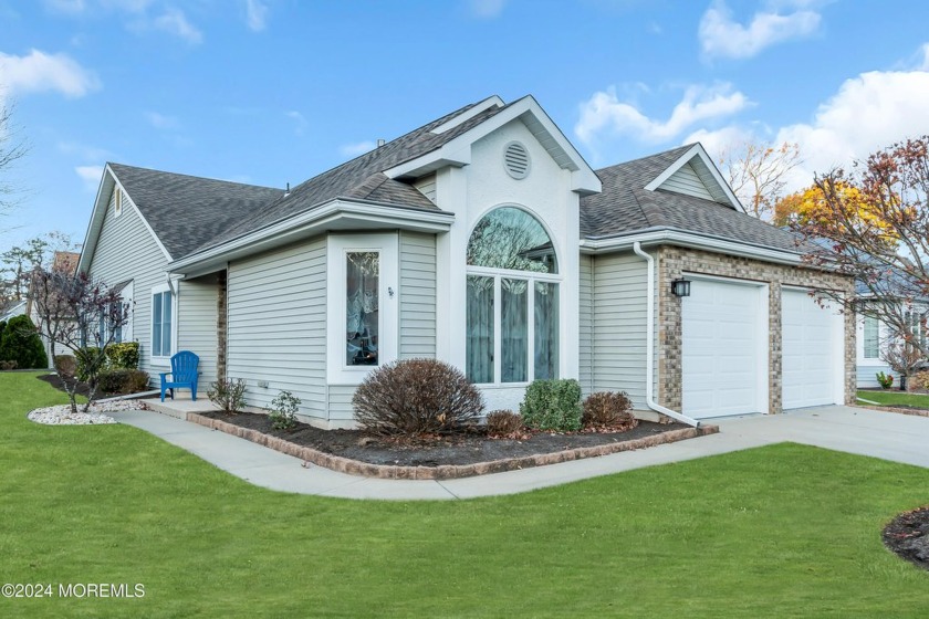 Step inside this 2-bedroom 2-bathroom Turnberry Model in - Beach Home for sale in Toms River, New Jersey on Beachhouse.com