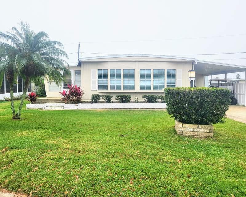 This two bedroom, two full bath home feels so cozy! A cute - Beach Home for sale in Port Orange, Florida on Beachhouse.com