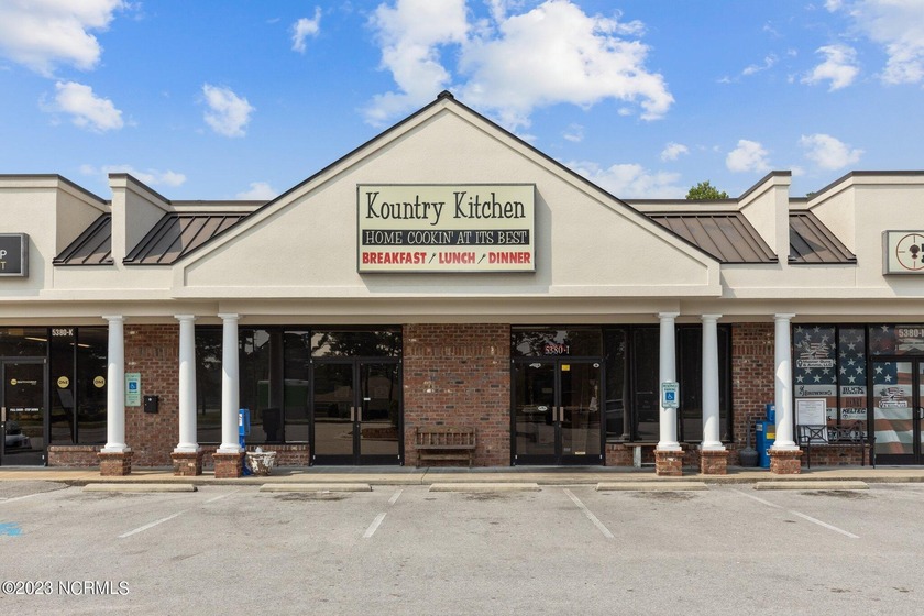 Turn-Key Restaurant Business for Sale - Prime Morehead City - Beach Lot for sale in Morehead City, North Carolina on Beachhouse.com