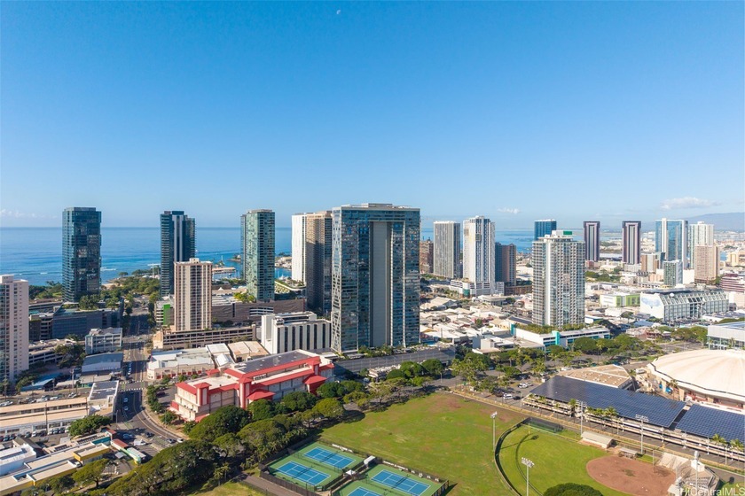 Penthouse on the 48th floor offering sweeping panoramic views of - Beach Condo for sale in Honolulu, Hawaii on Beachhouse.com