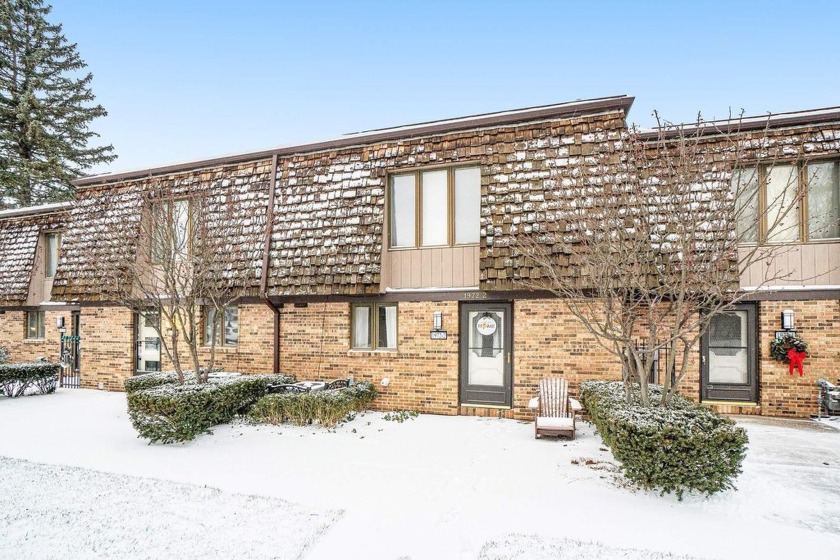 Discover charm and convenience in this spacious 2-bedroom condo - Beach Condo for sale in Holland, Michigan on Beachhouse.com