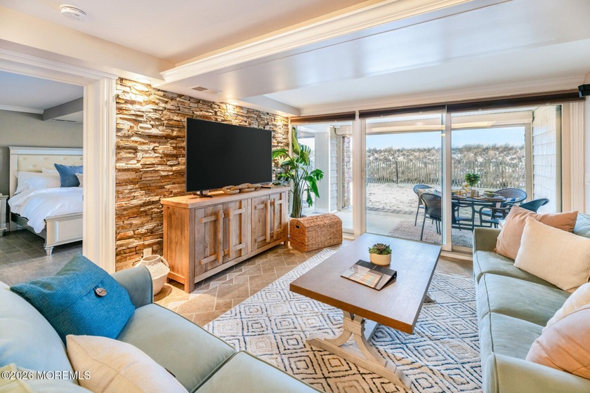 Gorgeous, completely turnkey 1st-floor beachfront condo in - Beach Condo for sale in Mantoloking, New Jersey on Beachhouse.com